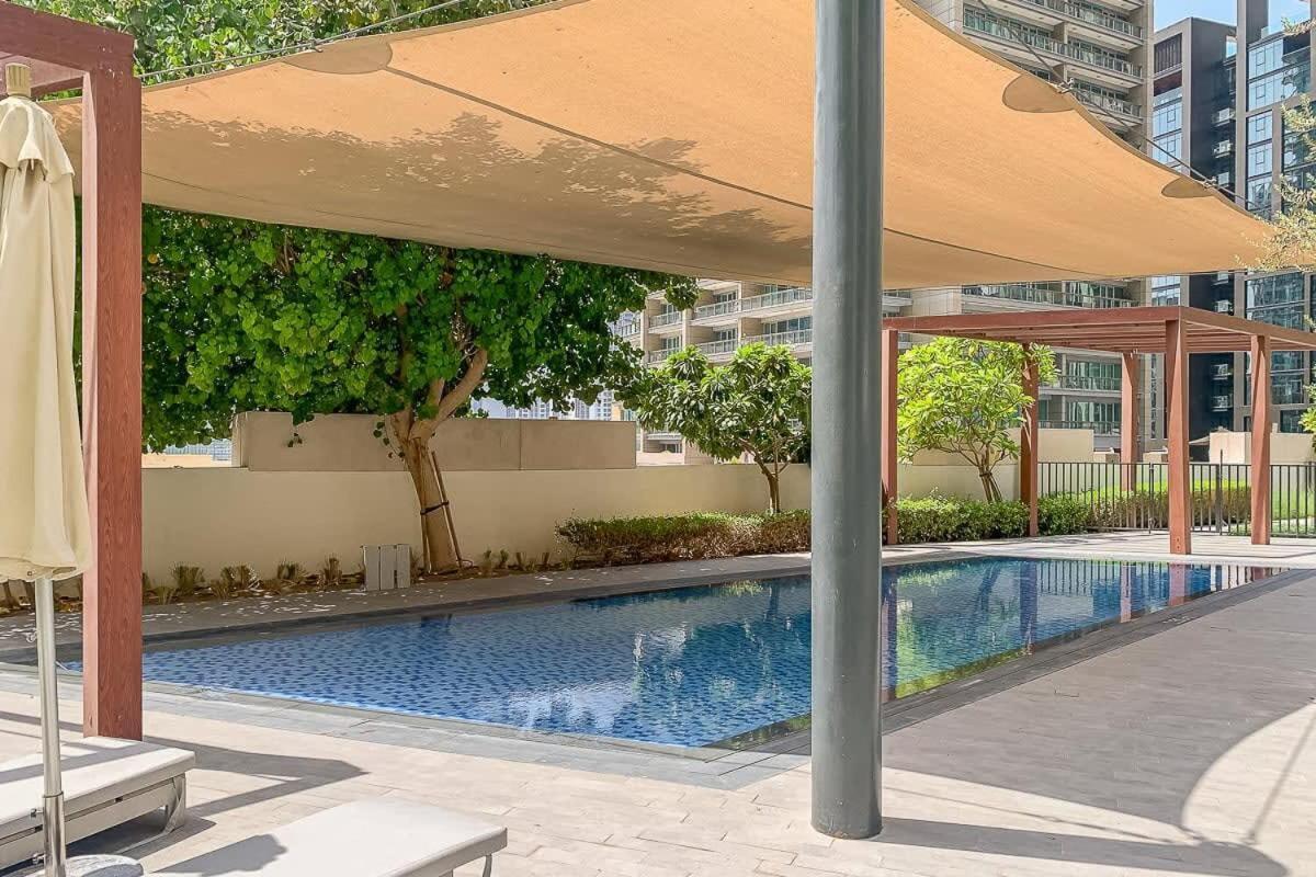 Frank Porter - Boulevard Crescent Dubai Exterior photo