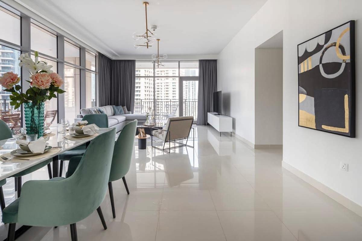 Frank Porter - Boulevard Crescent Dubai Exterior photo