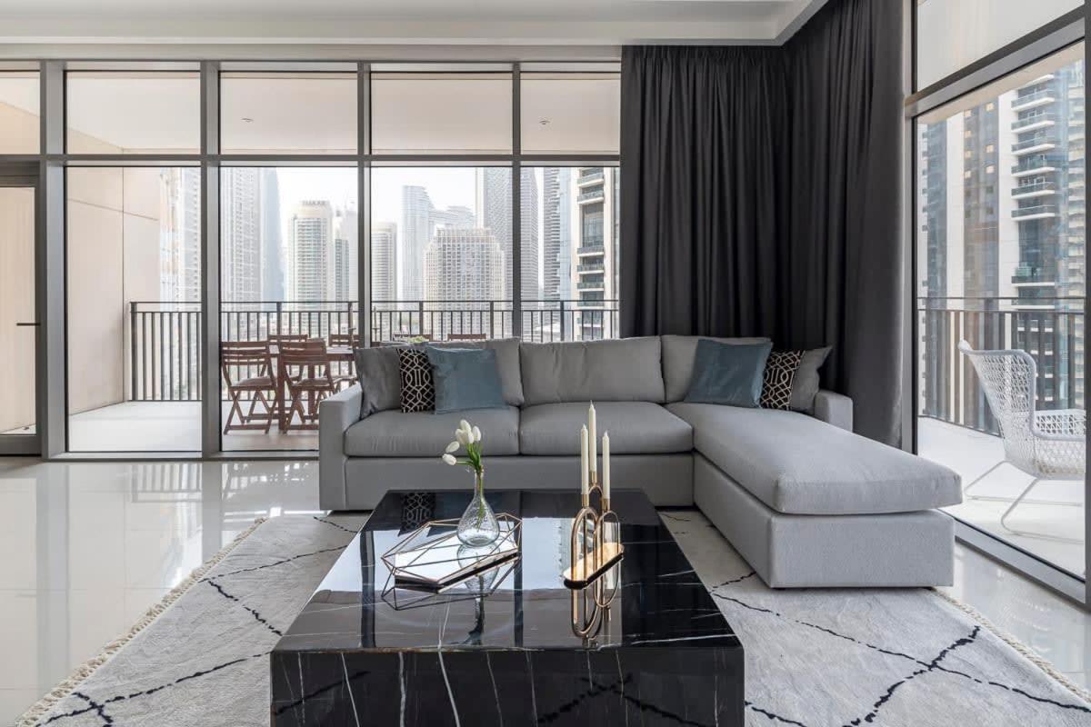 Frank Porter - Boulevard Crescent Dubai Exterior photo